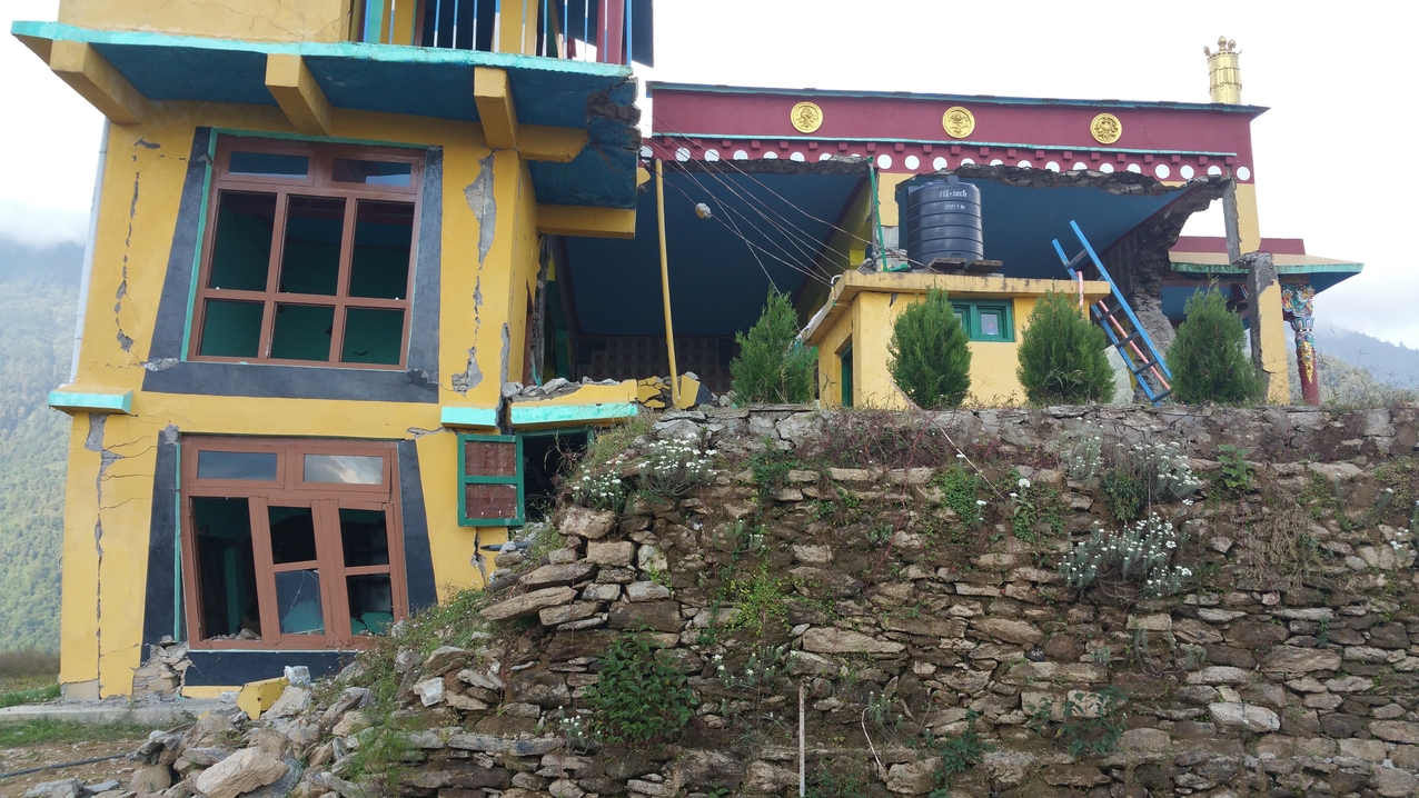 Angeblich ist bereits eine reiche ausländische buddhistische Gemeinde mit einer Großspende dabei, den Neuaufbau des Klosters zu finanzieren.
