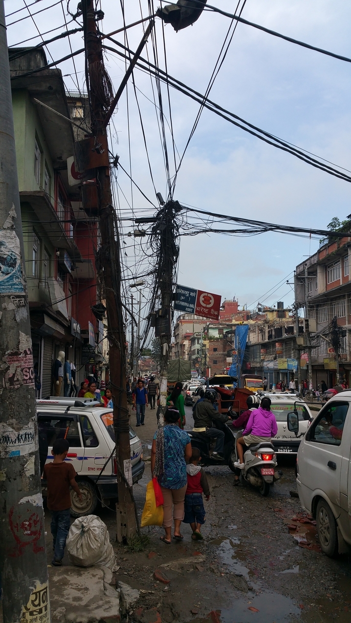 Die Verkabelung ist komplex und bei einer Störung kann man sich nicht vorstellen, wie das behoben werden kann.
