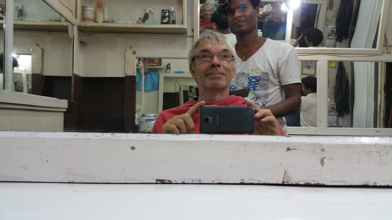 Beim Barbier. Vorher...
